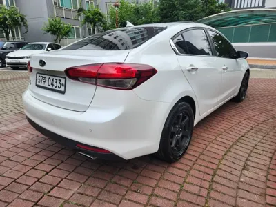 Kia K3 2017, 141135 км, за 4543.98 USD - фото 7