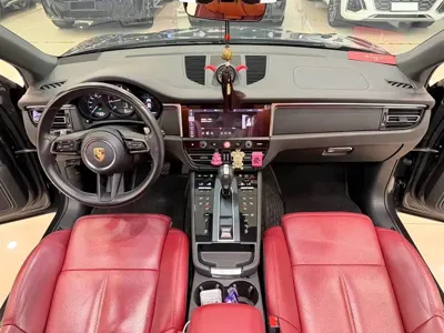 Porsche Macan 2023, 50000 км, за 43513.26 USD - фото 7