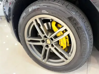 Porsche Macan 2023, 50000 км, за 43513.26 USD - фото 18