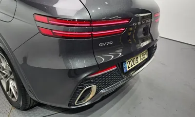 Genesis GV70 2023, 61042 км, за 22149.85 USD - фото 23