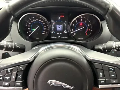 Jaguar F-Pace 2017, 144000 км, за 11268.6 USD