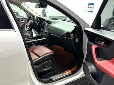 Jaguar F-Pace 2017, 144000 км, за 11297.49 USD - фото 10
