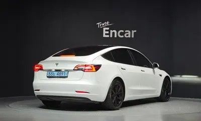 Tesla Model 3 2021, 71587 км, за 17356.82 USD