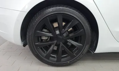 Tesla Model 3 2021, 71587 км, за 17356.82 USD
