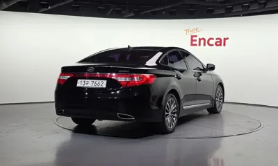 Hyundai Grandeur 2014, 174974 км, за 3311.26 USD