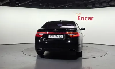 Hyundai Grandeur 2014, 174974 км, за 3311.26 USD