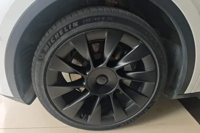 Tesla Model Y 2022, 90900 км, за 24665 USD - фото 10