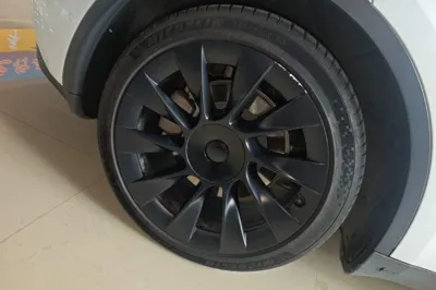 Tesla Model Y 2022, 90900 км, за 24665 USD - фото 11