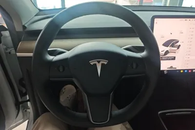 Tesla Model Y 2022, 90900 км, за 24665 USD - фото 13