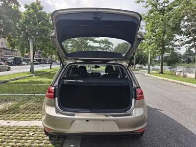 Volkswagen Golf 2015, 60000 км, за 4795.67 USD - фото 8