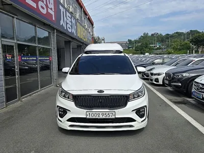 Kia Canival 2020, 99000 км, за 10437.18 USD