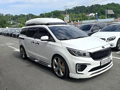 Kia Canival 2020, 99000 км, за 10437.18 USD