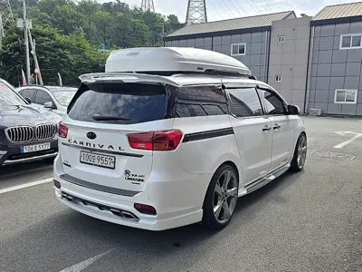 Kia Canival 2020, 99000 км, за 10437.18 USD