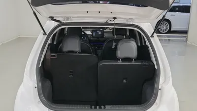 Hyundai Casper 2023, 56030 км, за 9122.16 USD