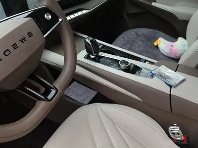 Roewe RX9 2024, 32700 км, за 10594.26 USD - фото 16