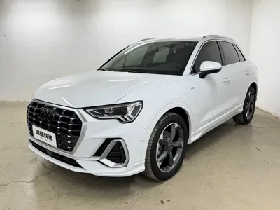 Audi Q3 · 2022 год