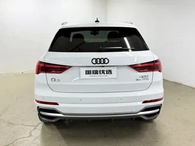 Audi Q3 2022, 27000 км, за 26456.23 USD