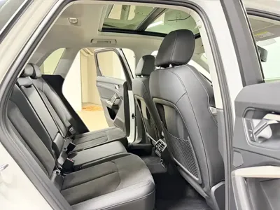 Audi Q3 2022, 27000 км, за 26456.23 USD - фото 9