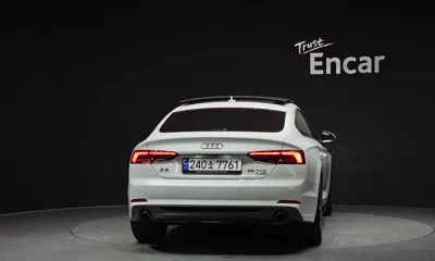 Audi A5 2019, 30345 км, за 17876.87 USD