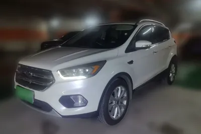 Ford Kuga · 2017 год