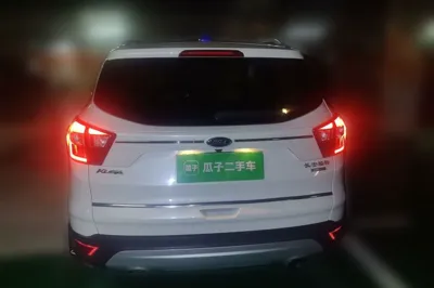 Ford Kuga 2017, 53200 км, за 7659 USD