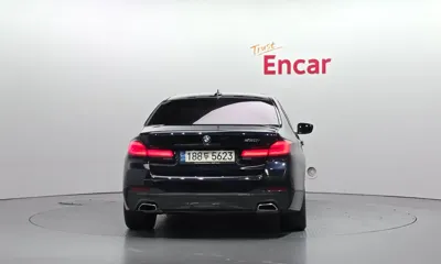 BMW 5-Series 2021, 52678 км, за 25807.7 USD