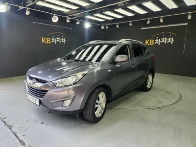 Hyundai Tucson 2013, 172381 км, за 2734.91 USD