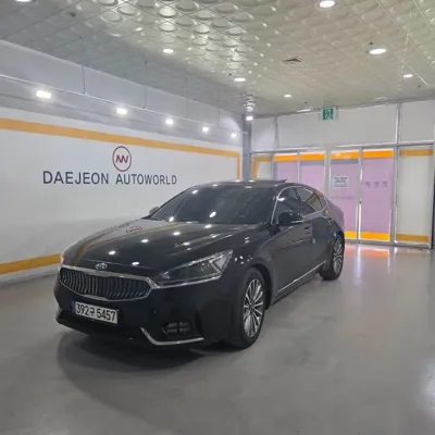 Kia K7 2016, 187030 км, за 5907.84 USD