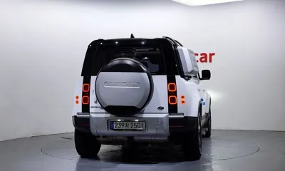 Land Rover Defender 2022, 104496 км, за 47615.85 USD