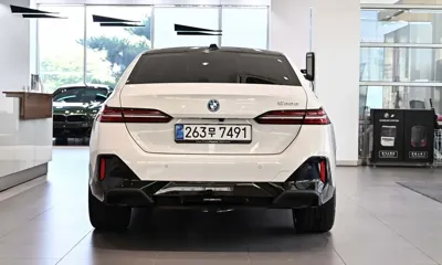 BMW 5-Series 2026, 7344 км, за 46884.14 USD