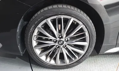 Hyundai Grandeur 2019, 123151 км, за 8861.76 USD