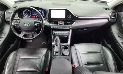 Hyundai Grandeur 2018, 189087 км, за 6078.62 USD - фото 7