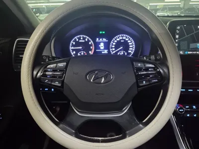 Hyundai Grandeur 2018, 189087 км, за 6078.62 USD - фото 12