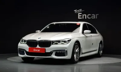 BMW 7-Series · 2018 год