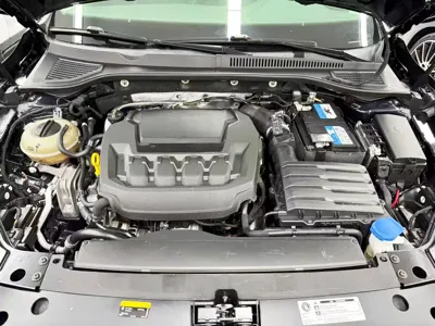 Volkswagen Passat 2023, 40000 км, за 18033.18 USD - фото 25
