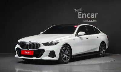 BMW 5-Series · 2025 год