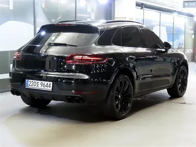 Porsche Macan 2015, 88286 км, за 21417.25 USD