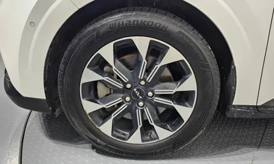 Kia Canival 2023, 97093 км, за 17263.85 USD