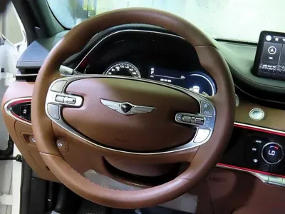 Genesis GV70 2023, 67492 км, за 24052.52 USD - фото 8