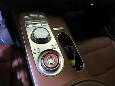 Genesis GV70 2023, 67492 км, за 24052.52 USD - фото 12