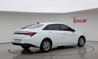Hyundai Avante 2023, 47863 км, за 10548.93 USD