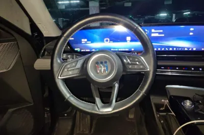 Buick E5 2023, 34700 км, за 17780 USD - фото 10