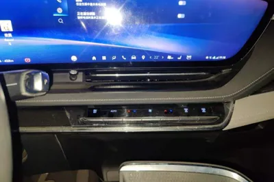 Buick E5 2023, 34700 км, за 17780 USD - фото 13