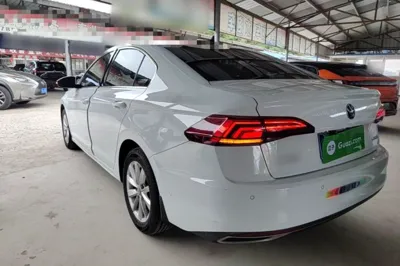 Volkswagen Bora 2021, 135800 км, за 9203 USD