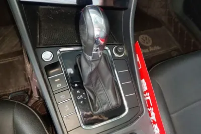 Volkswagen Bora 2021, 135800 км, за 9203 USD - фото 16