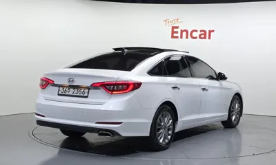 Hyundai Sonata 2015, 87683 км, за 7085.74 USD