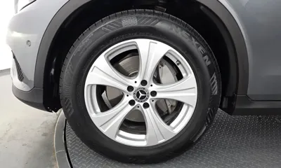 Mercedes-Benz GLC-Class 2018, 65537 км, за 17415.32 USD - фото 5