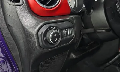 Jeep Wrangler 2023, 63288 км, за 27627.89 USD - фото 29
