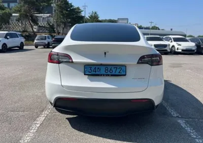 Tesla Model Y 2023, 39228 км, за 5869.91 USD