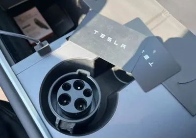 Tesla Model Y 2023, 39228 км, за 5829.07 USD - фото 11